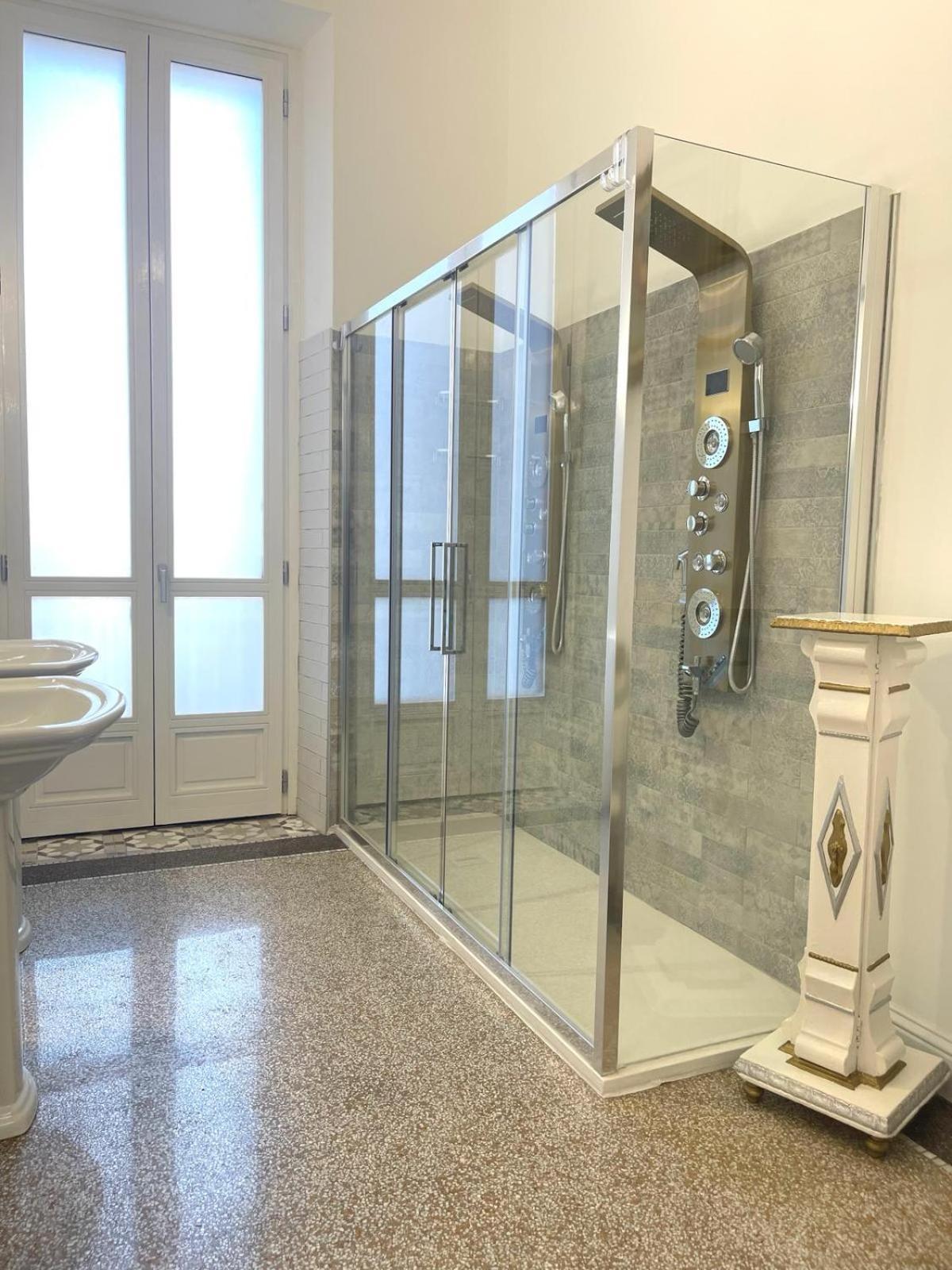 Stile Libero Guest House Turin Bagian luar foto